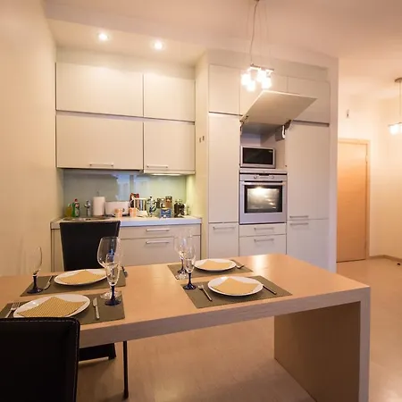 Riverside Апартаменти