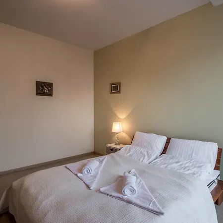 Riverside Apartmán *